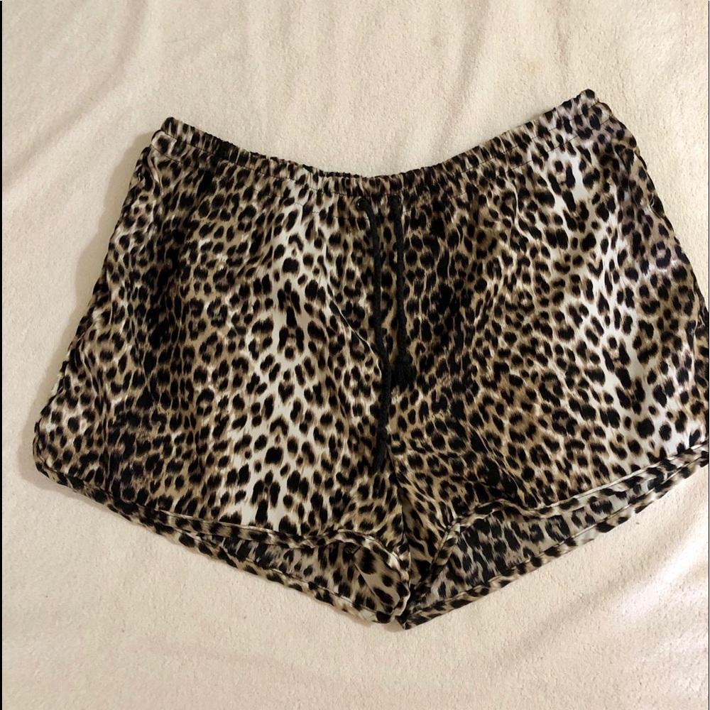 Beautiful leopard print sleep shorts